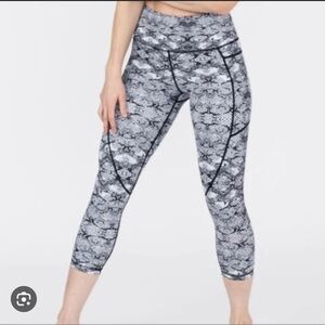 Zyia cropped leggings.